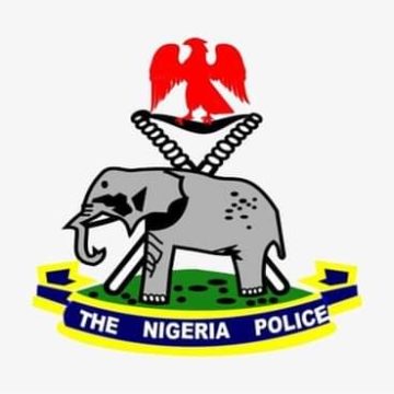 2 police officers caught in robbery