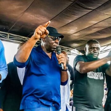 Protests: Hoodlums stone Obaseki’s convoy