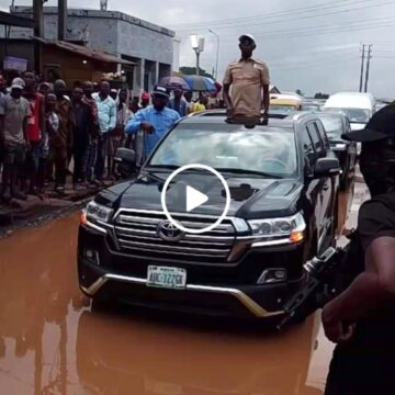 Oshiomhole leads APC rally on deplorable roads