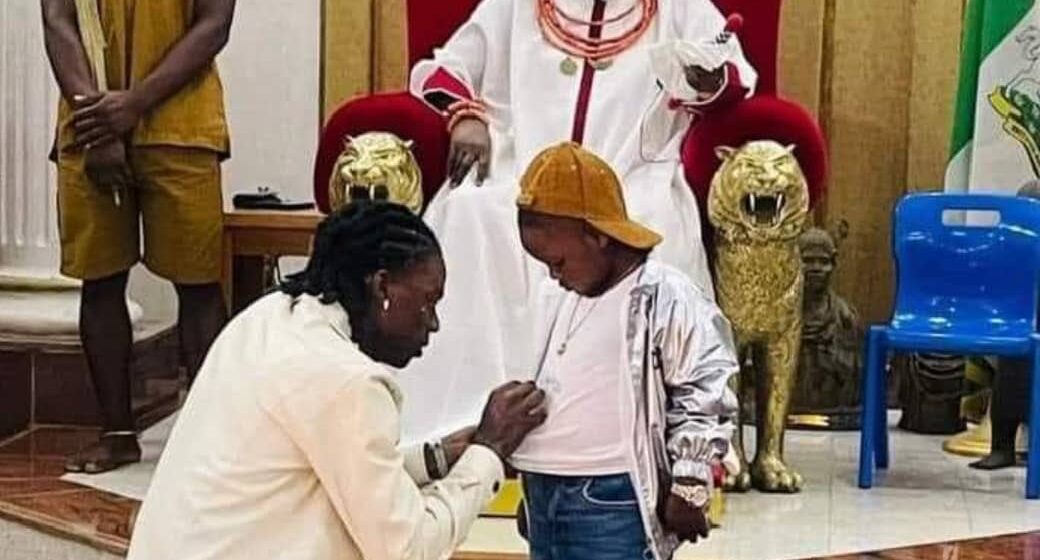 Rema traces ancestry to Oba of Benin palace