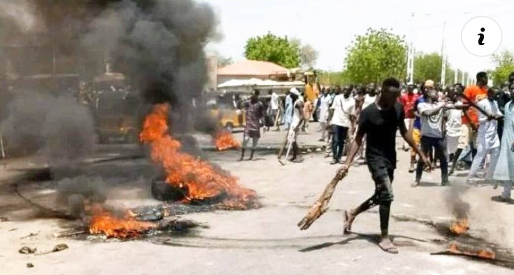 Touts vandalize, extort motorists on Benin-Lagos road