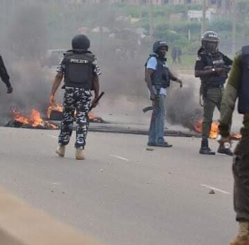 Gunmen bomb Anambra police station, kill Cop