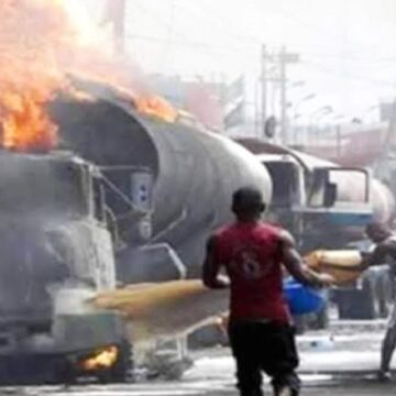 48 killed in Niger tanker explosion explosion buried