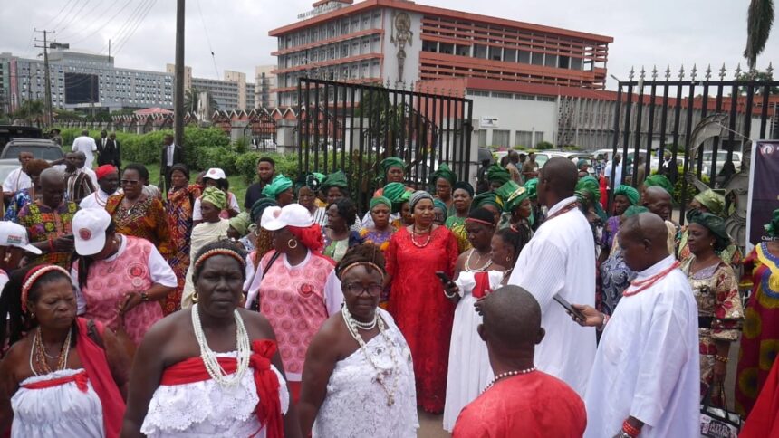 Court regularizes suit between Oba of Benin, suspended Enigie