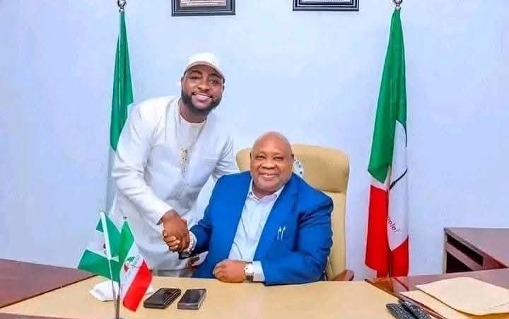 3052035a-c3cb-4bb5-a0c3-96d1c8e45041 Adeleke appoints Davido sports trust fund’ chair