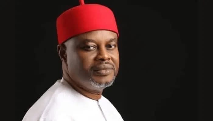 5d18b991-9ef1-4e30-bcc7-c8c2c8749a7d Nigerian minister resigns over certificate forgery scandal